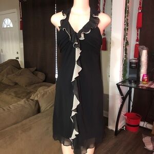 DressBarn Collections black cream Dress Ruffle woman size 8 sleek Date Back